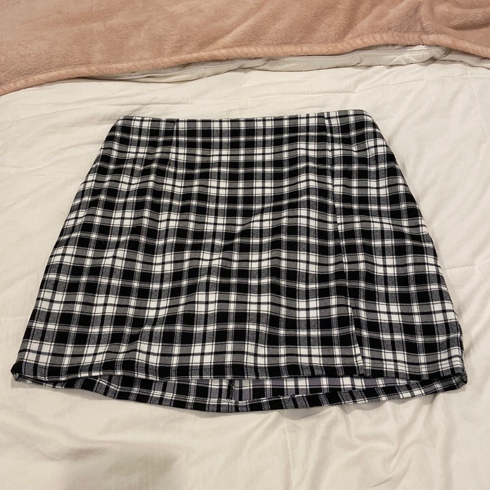 Girls Target Black and White skirt - Picture 1 of 1